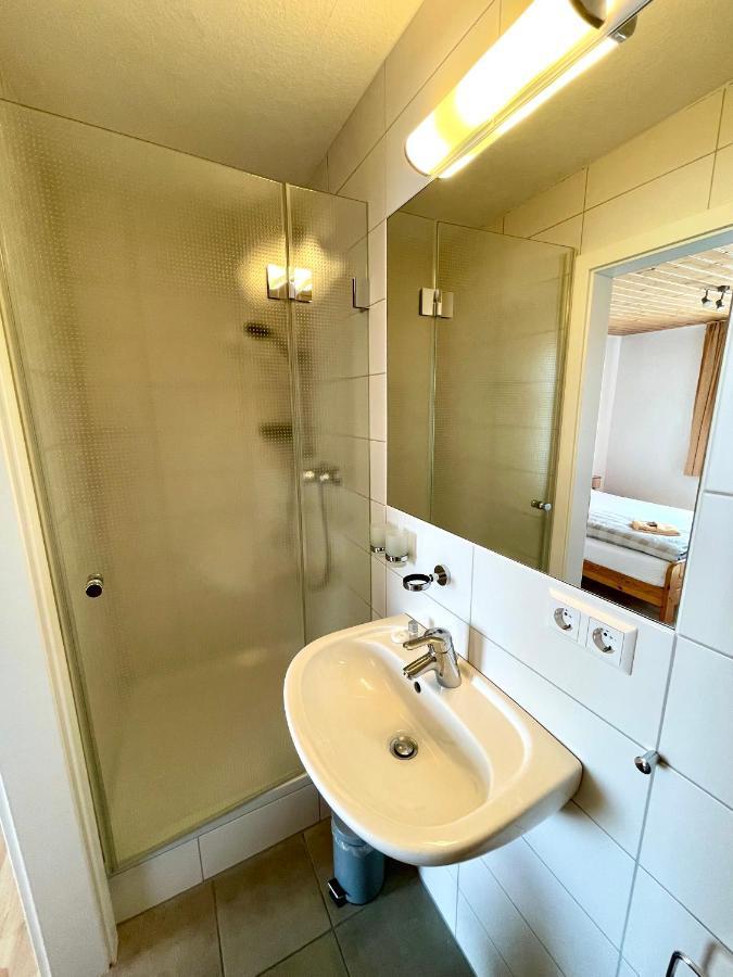 Landgasthof Linde Hepbach, Hotel & Restaurant Маркдорф Екстериор снимка